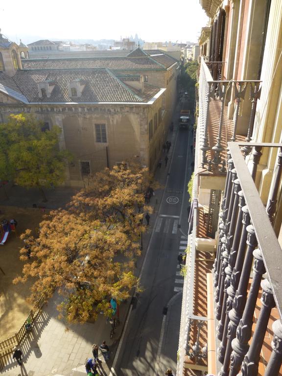 Pension Iznajar Barcelona Bagian luar foto
